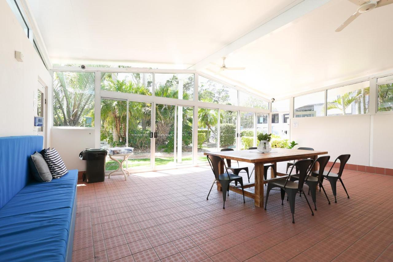 White Crest Apartments Hervey Bay Eksteriør billede